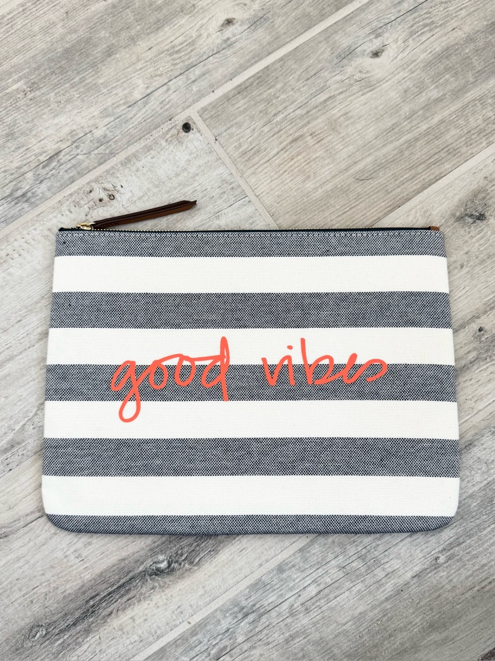 Stella & Dot All In Good Vibes Pouch